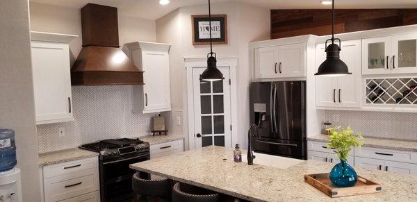 Colors between the cabinets & countertops complimented each other so well.