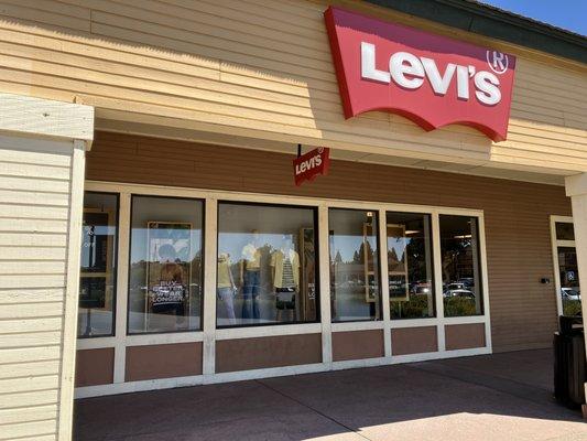 Levi’s Outlet Store