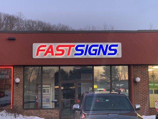 FastSigns
