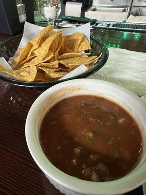 Chips n salsa with Seattle Kraken beer
