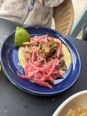 Carnitas taco