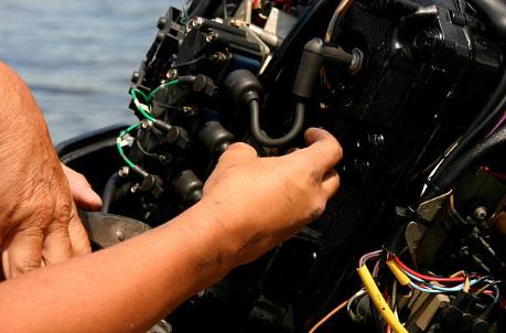 Zeke's Marine Service