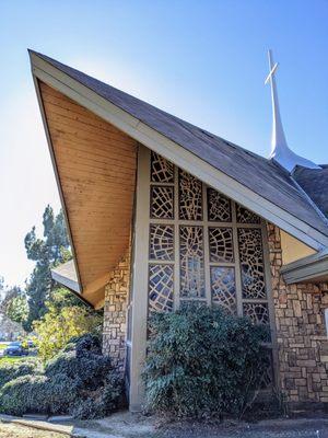 Great stained glass design, almost primitive and primal.