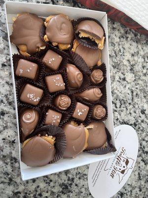 Truffle hill hooked me up for Valentine's Day! All my faves in one box!