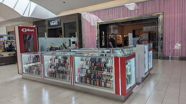 Cellat - Los Cerritos Center