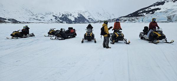The group including the guide Kelby.