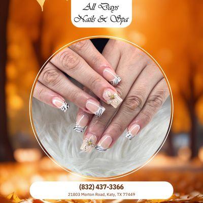 Glow Up With Every Set
Your hands deserve some love and sparkle.
Book your glow-up now!