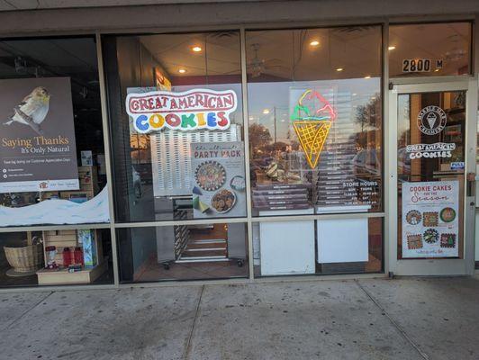 Great American Cookies