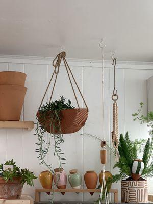 Hanging basket