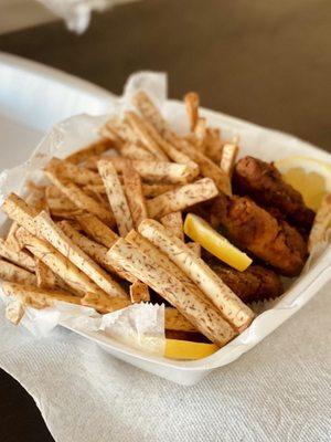 Fish and Taro Fries Plate