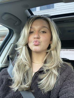 Hair blowout