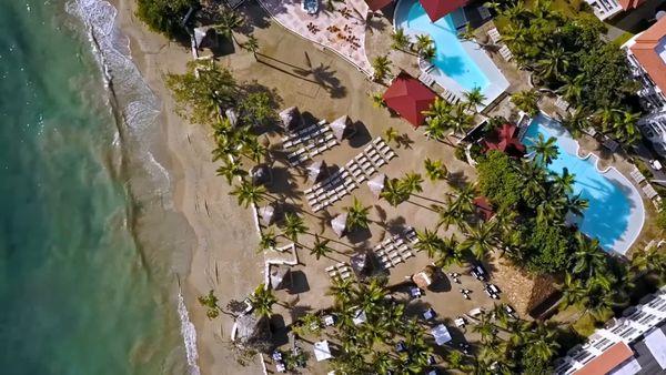 Paradise Resorts Travel