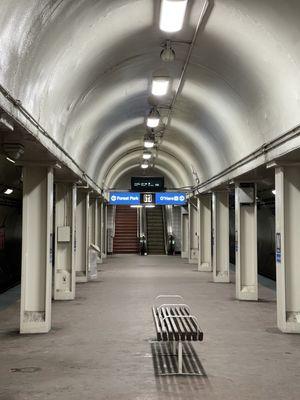 CTA - Monroe Blue Line