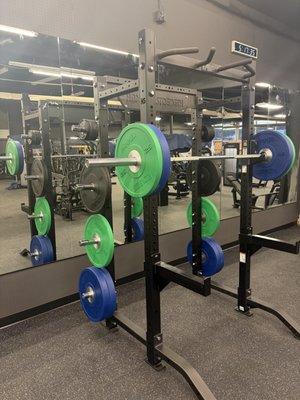 Peak Strength Gym. A 24-hour strength gym opening this February in Steamboat Springs. No crowds. No nonsense.