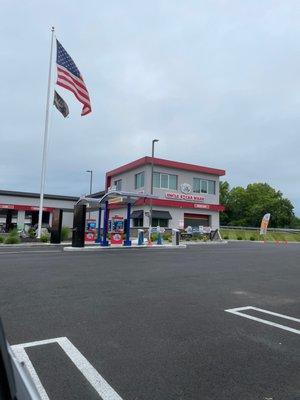 Uncle B’s Car Wash