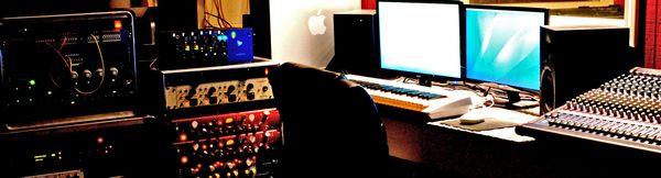 Tony's Guitars Recording Studio