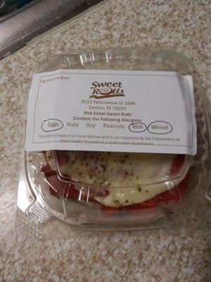 Red velvet sweet roll... Soo good!