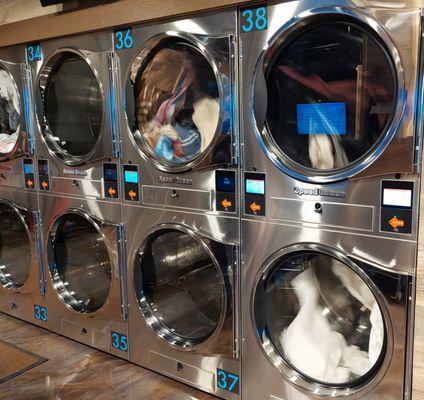 Modern Suds Laundromat