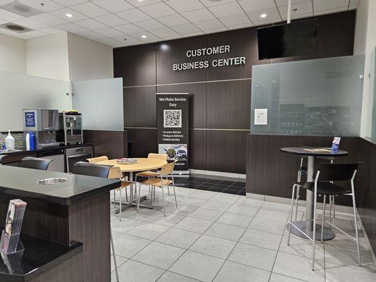 Fresh Coffee, Ice Machine, and cold water bottles!