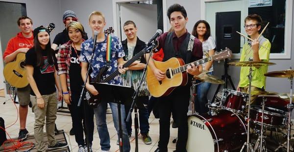 School of Pop, Rock and Blues is open every night of the week. This is the Monday night group who sing 'Sugar', 'Budapest',&'Stay with Me',