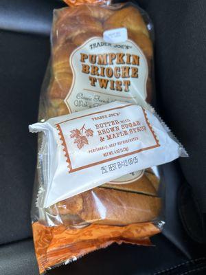 Seasonal snacks: pumpkin brioche twist and butter w/ brown sugar & maple syrup