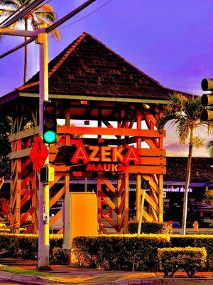 Azeka Mauka Shopping Center