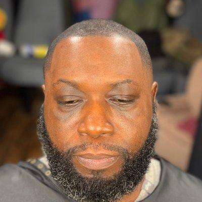 High bald tapper *line enhancements beard trim an line