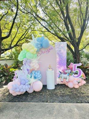 Balloon decorations for Unicorn Party by Miami Love Balloons
