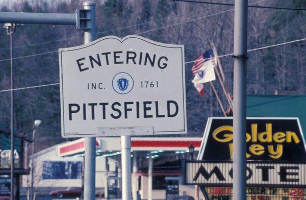 Entering Pittsfield near Golden Key Motel.