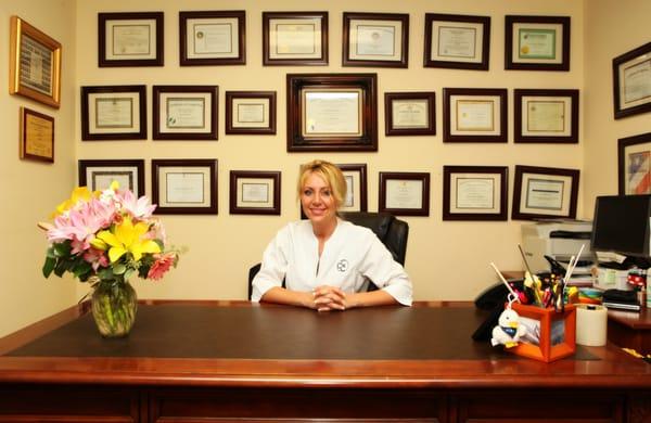 Alice Kouyoumdjian, DC