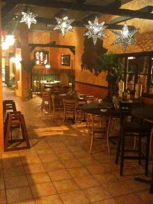 El Santo Coyote dinning area