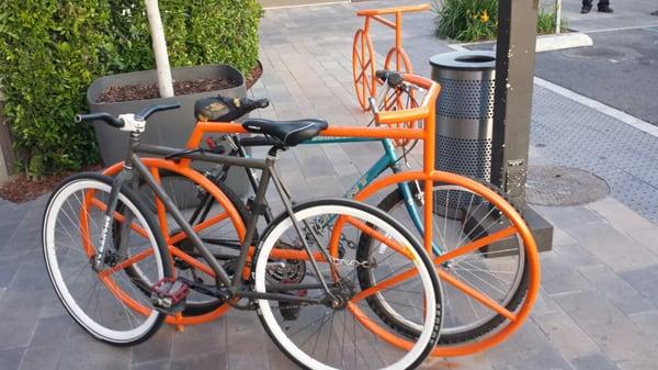 Does it have a bike rack? Yes. No. Not sure.