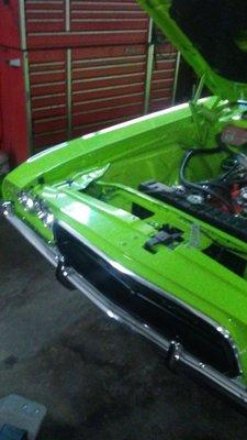 1973 Dodge Challenger Carburetor / intake vacuum leak repair / MSD Ignition failure /water leaks/ Transmission Leaks