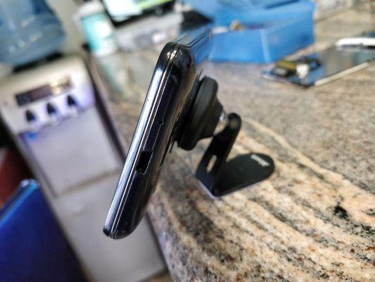 PHONE & COMPUTER REPAIR SERVICE ITHSOLUTION IN GARVEY