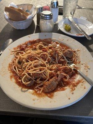 Spaghetti With Meatballs