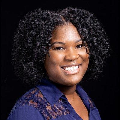 Ashley Knox - 8z Real Estate