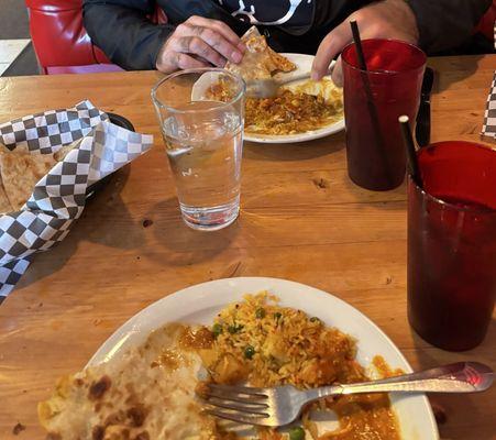 Masala Iced Tea buffet dishes, Garlic Naan