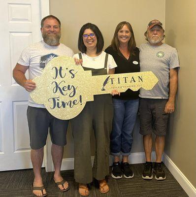 Ronda Fikes - Eagle Rock Realty