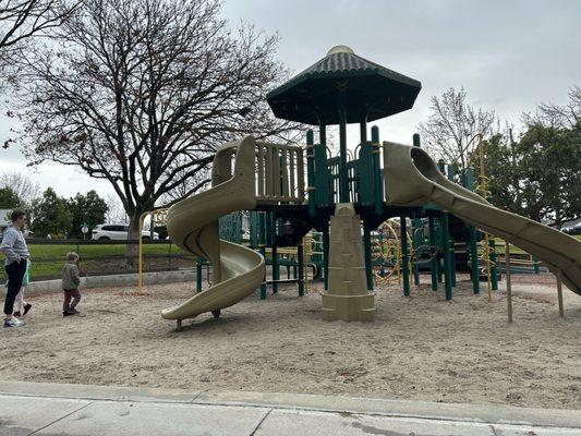 Everett Alvarez Jr. Park