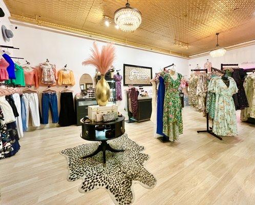 Great selection of jeans, blouses and dresses!