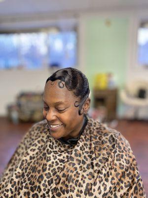 Closure quick weave pixie style