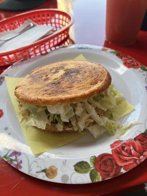 Gordita de chicharron