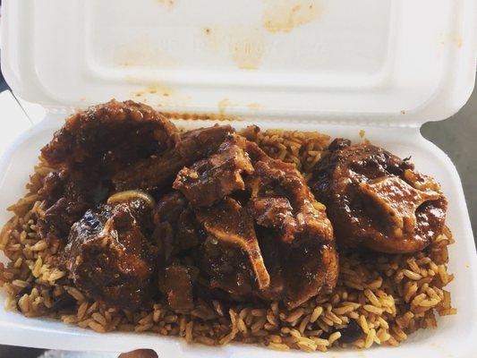 OxtAil over rice and beans