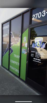 Afterglow Spray Tan is located inside this gym: Innovative Strength & Conditioning! Always a busy, fun, energetic place!