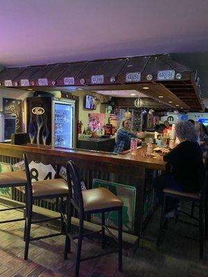 Gearheadz Bar & Grillz