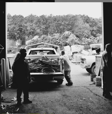 T T & E Iron & Metal