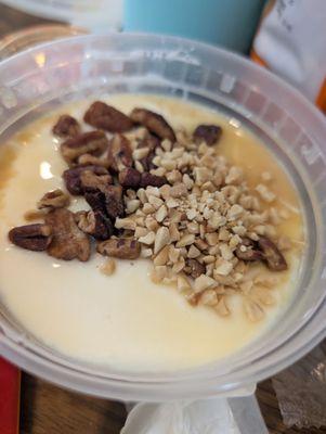 Milk pudding/custard with nuts