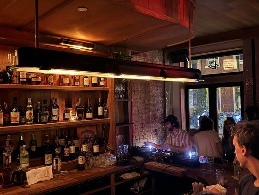 Great atmosphere and vibe and excellent weekend DJ lineup