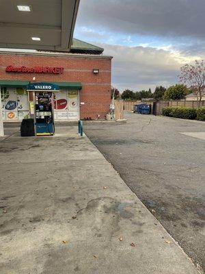 Bonfare Market No 27