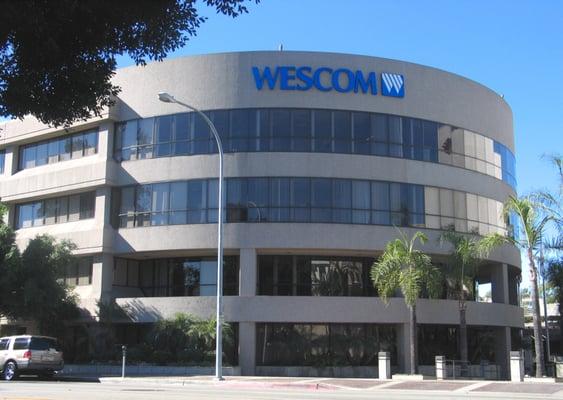 The front view of the Wescom Pasadena branch and Administrative Offices and Pasadena branch location.